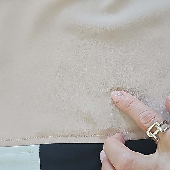 Nine West Women's Color Block Short Sleeve Career Top Blouse Size Medium - Picture 10 of 10